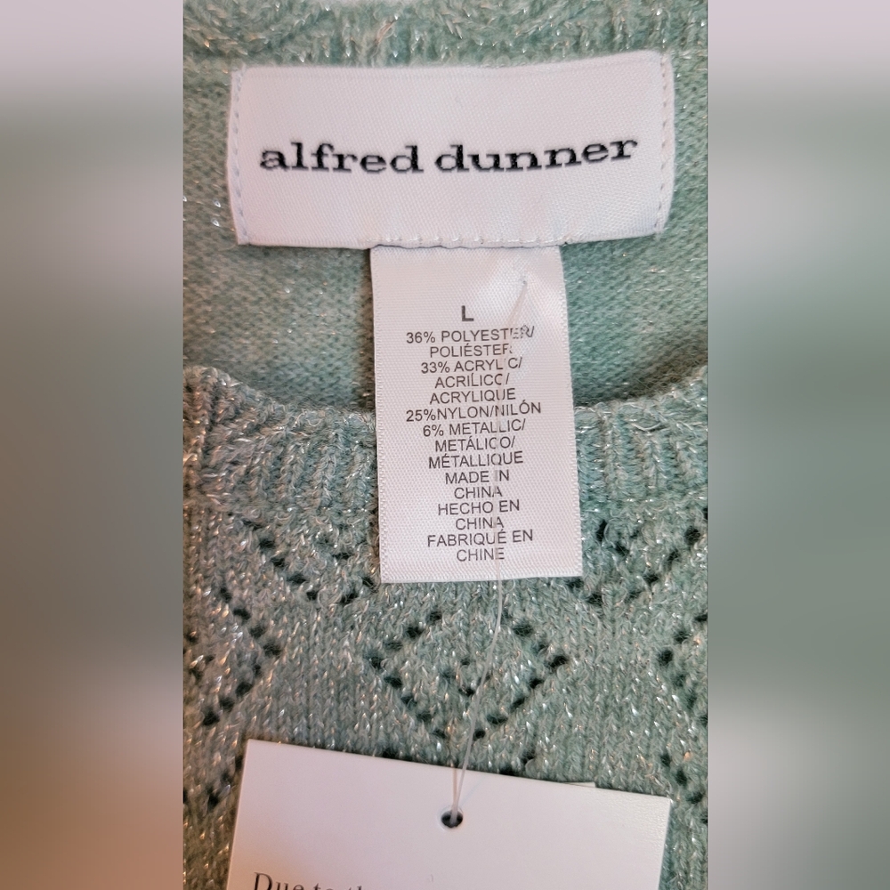 NWT Alfred Dunner Sweater with Scallop Neckline Size L - Picture 2 of 8